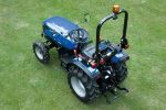 Solis Kompakttraktor 26 mit Seitenschaltung Grundmaschine ohne Bereifung – Bild 9