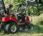 Tym Allrad-Diesel-Kleintraktor T194 mit Rasenbereifung und 137cm  Zwischenachsmähwerk – Bild 2