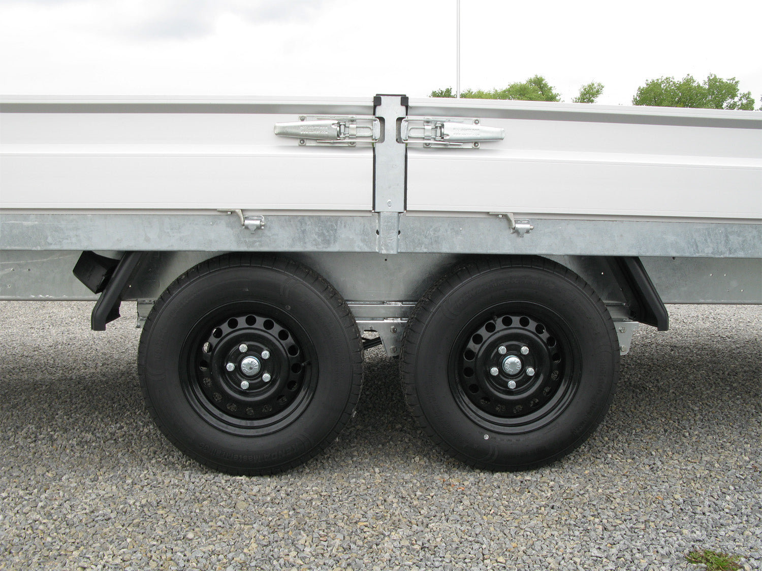 Hapert Azure H-2 – 3500 – 6050 x 2200 Parabelfederung – Niedriges Fahrwerk – Bild 3